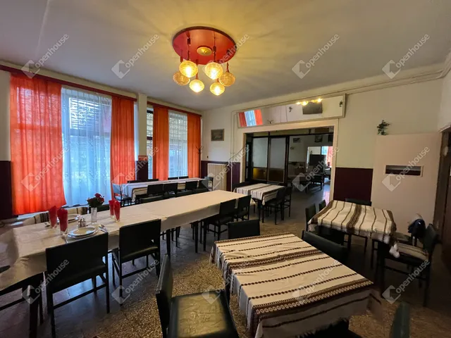 Eladó kereskedelmi és ipari ingatlan Hetes 280 nm