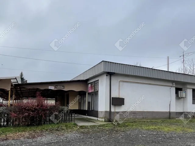 Eladó kereskedelmi és ipari ingatlan Hetes 280 nm