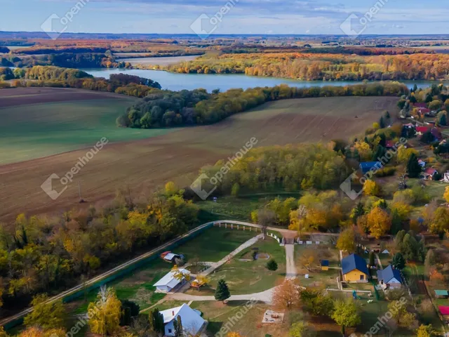 Eladó üdülő és hétvégi ház Kaposvár, Toponár 120 nm