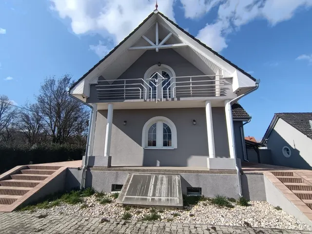 Eladó ház Böhönye 278 nm