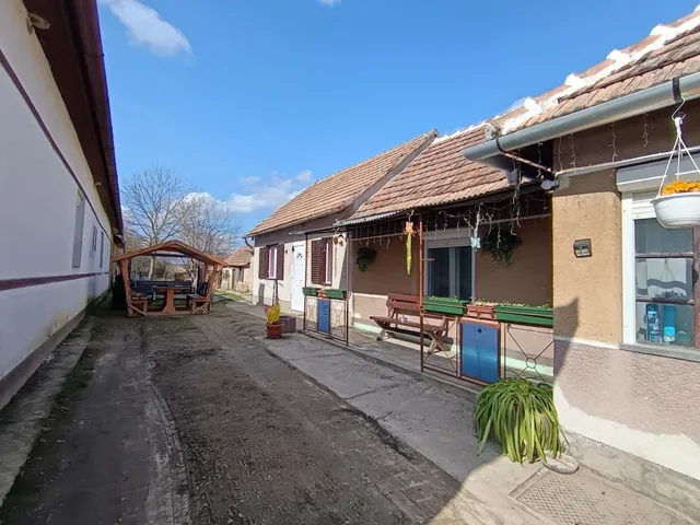 Eladó ház Segesd 75 nm