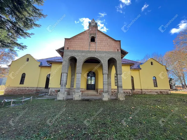 Kiadó kereskedelmi és ipari ingatlan Magyaratád 844 nm