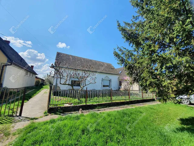 Eladó ház Hobol 70 nm