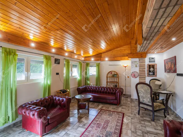 Eladó üdülő és hétvégi ház Kaposvár, Toponár 120 nm