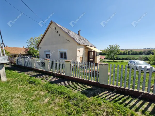 Eladó ház Szentgáloskér 87 nm