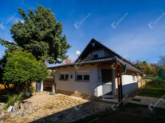 Eladó nyaraló Kaposvár, Toponár 120 nm