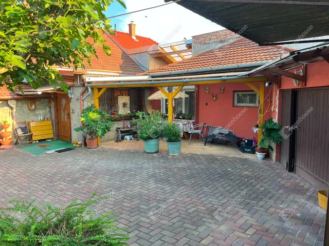 Eladó ház Kaposvár, Tüskevár 140 nm
