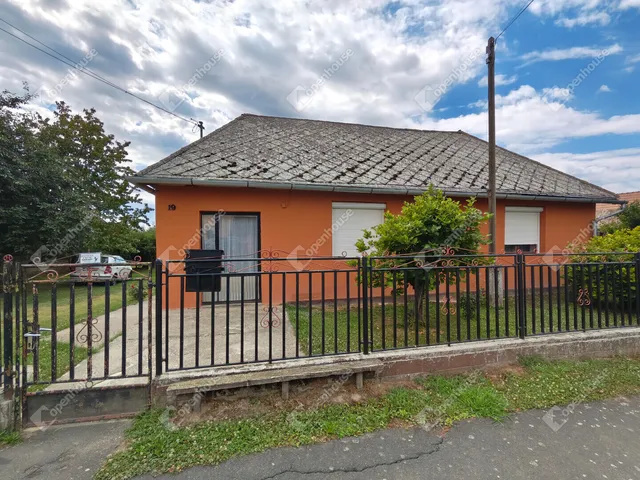 Eladó ház Somogyzsitfa 123 nm
