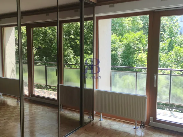 Kiadó lakás Budapest XII. kerület, Kútvölgyi út 105 nm