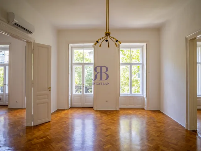 Kiadó kereskedelmi és ipari ingatlan Budapest VI. kerület, Bajcsy-Zsilinszky út 135 nm