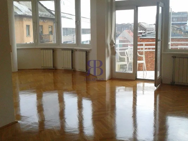 Kiadó lakás Budapest II. kerület, Medve utca 141 nm