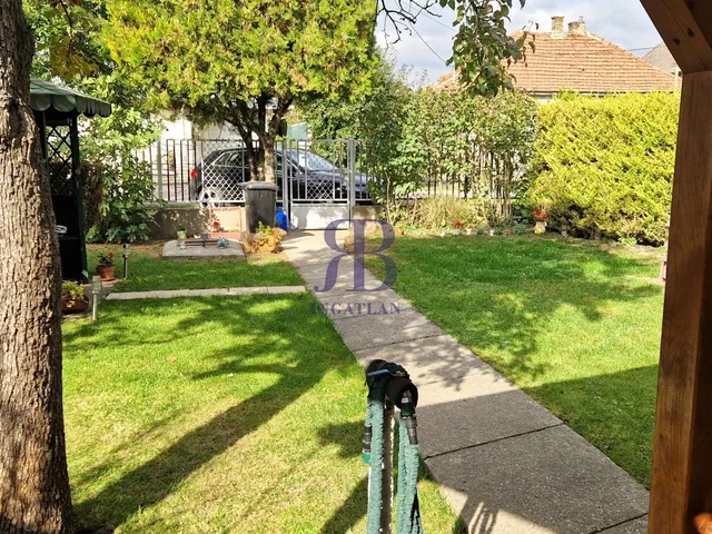 Eladó ház Velence, Kertész utca 33 nm