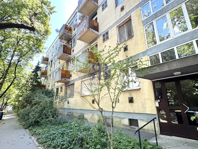 Eladó lakás Budapest III. kerület, Berend utca 37 nm