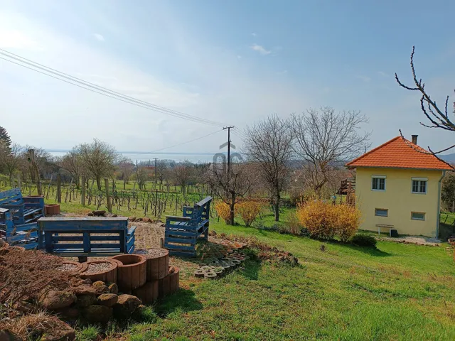 Eladó ház Kővágóörs 110 nm