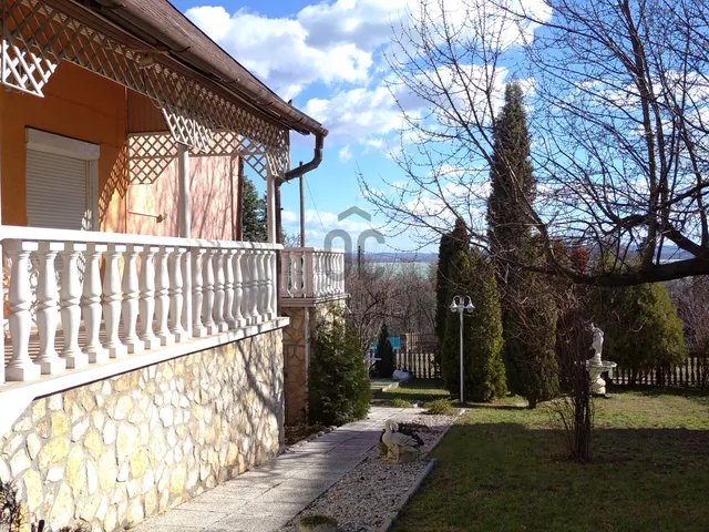 Eladó ház Révfülöp 120 nm