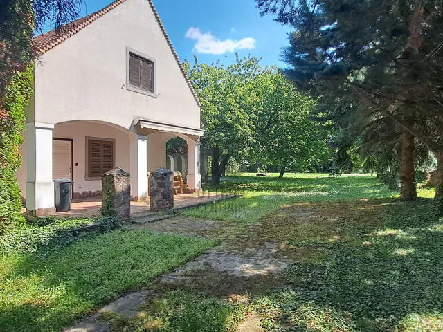 Eladó üdülő és hétvégi ház Kővágóörs 128 nm