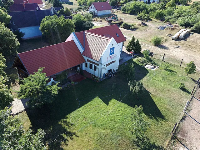 Eladó üdülő és hétvégi ház Köveskál 120 nm