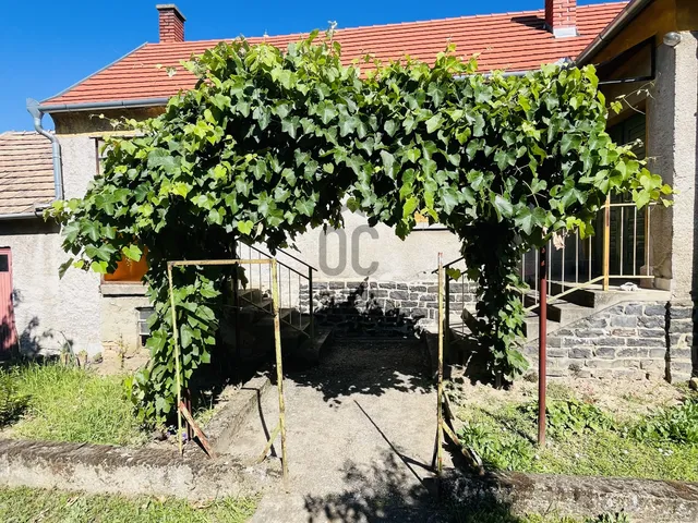 Eladó ház Gyulakeszi 103 nm