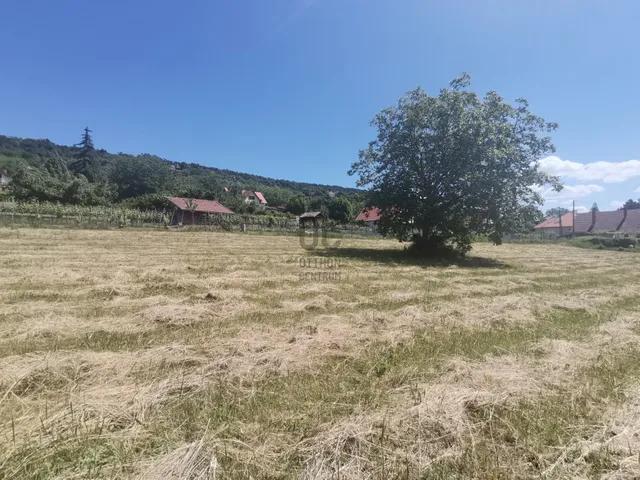 Eladó telek Révfülöp 3006 nm