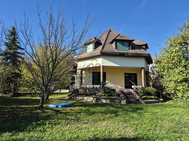 Eladó üdülő és hétvégi ház Balatonszepezd 225 nm