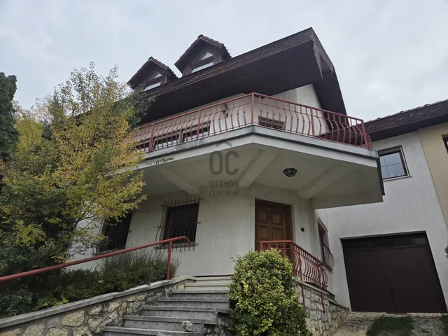 Eladó ház Veszprém, Belváros 304 nm