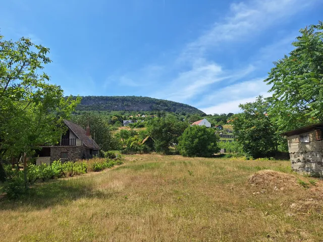 Eladó telek Badacsonytomaj 1141 nm