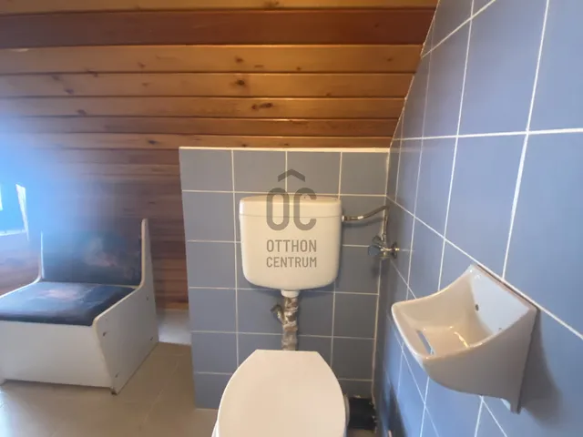 Eladó kereskedelmi és ipari ingatlan Vonyarcvashegy 43 nm