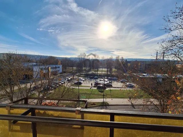 Eladó lakás Ajka 52 nm