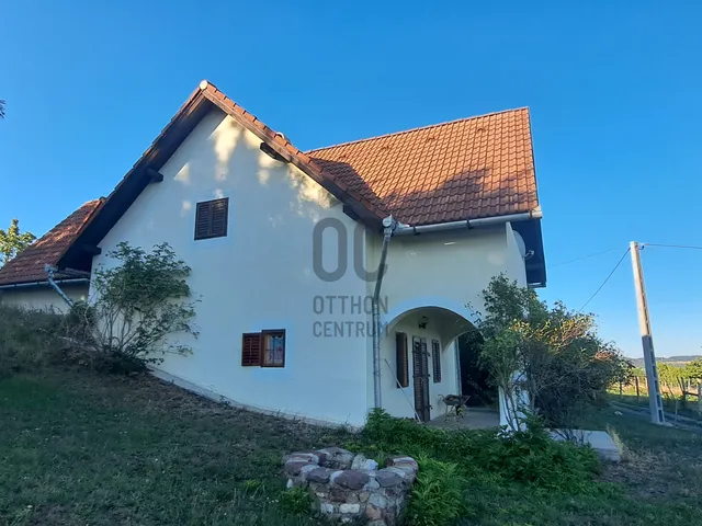 Eladó üdülő és hétvégi ház Köveskál 122 nm