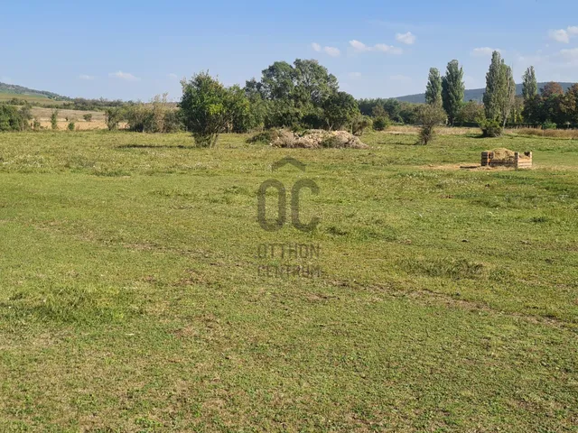 Eladó telek Köveskál 1152 nm