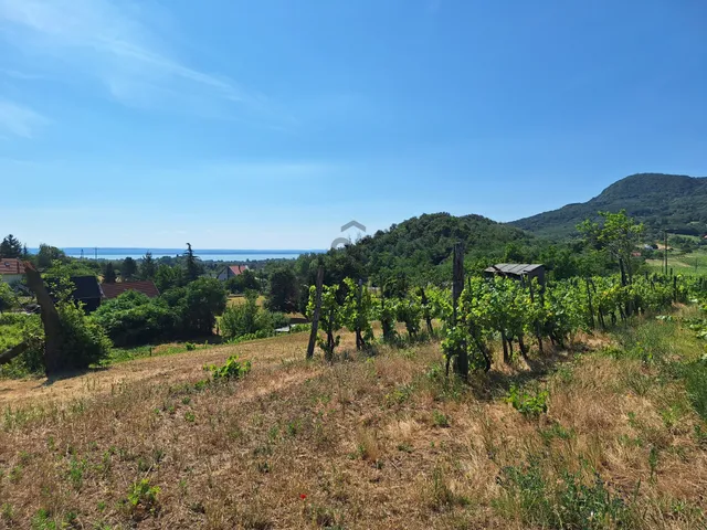 Eladó telek Nemesgulács 1213 nm