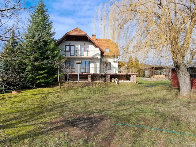 Eladó ház Balatonrendes 200 nm