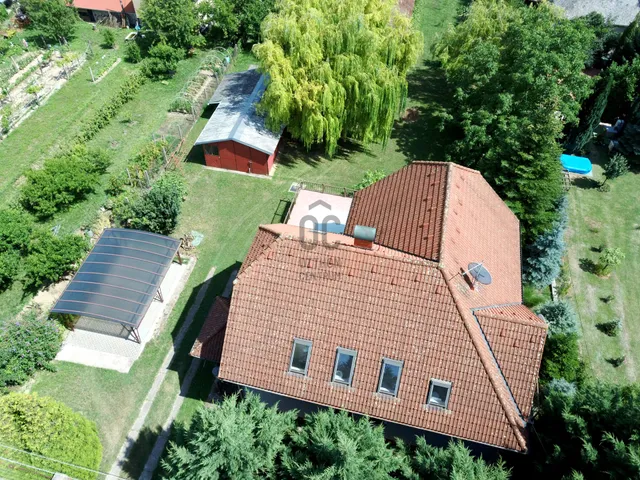 Eladó ház Balatonrendes 200 nm