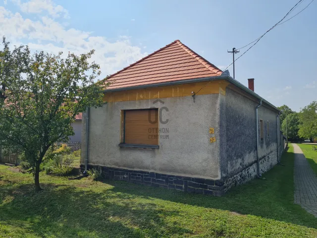 Eladó ház Gyulakeszi 103 nm
