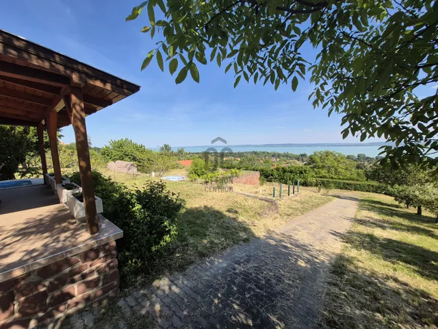 Eladó üdülő és hétvégi ház Révfülöp 104 nm