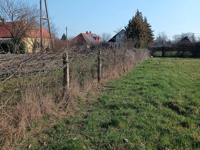 Eladó telek Révfülöp 965 nm