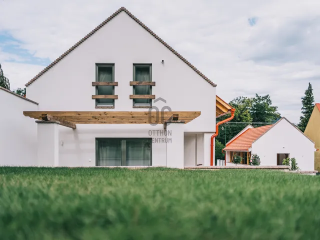 Eladó üdülő és hétvégi ház Szigliget 230 nm