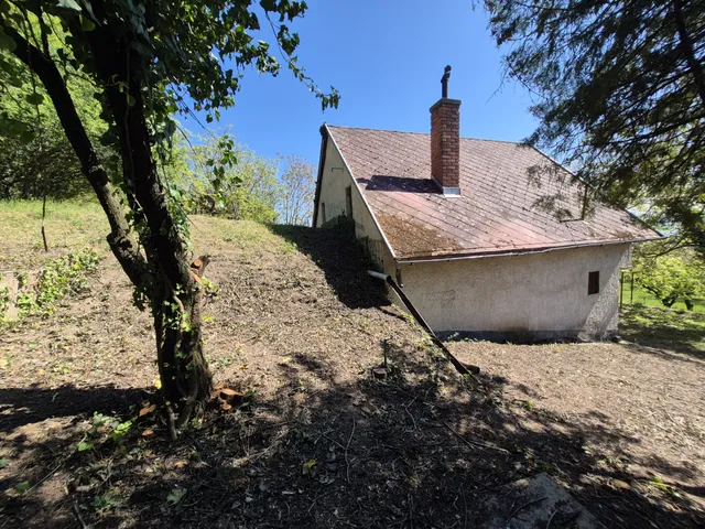 Eladó nyaraló Kővágóörs 96 nm