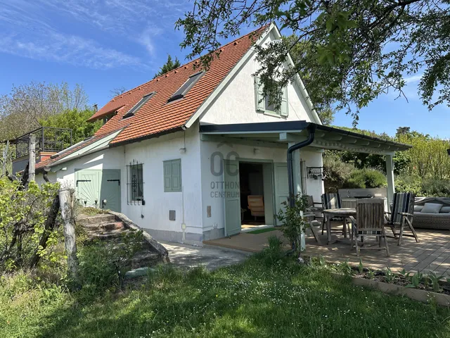 Eladó üdülő és hétvégi ház Révfülöp 107 nm