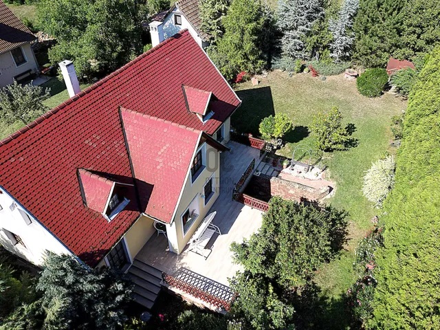 Eladó nyaraló Kővágóörs 170 nm