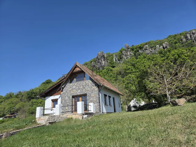 Eladó nyaraló Badacsonytördemic 87 nm