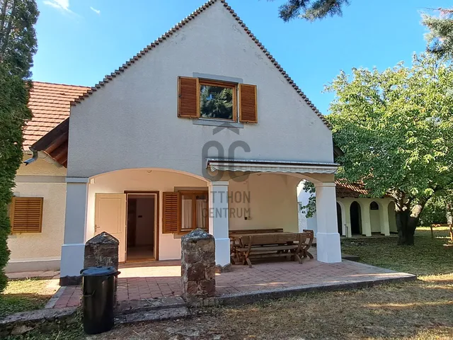 Eladó ház Kővágóörs 128 nm