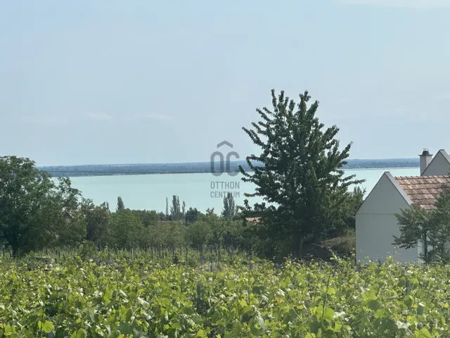 Eladó telek Kővágóörs 4474 nm