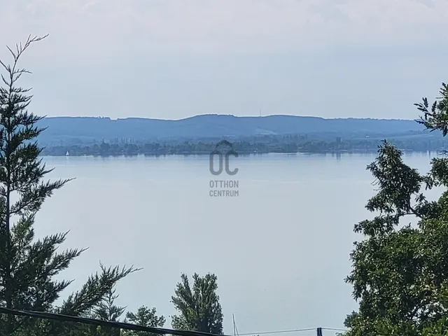 Eladó nyaraló Balatonszepezd 60 nm