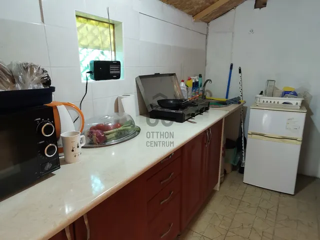 Eladó nyaraló Balatonszepezd 10 nm