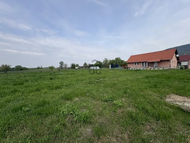 Eladó telek Hegymagas 920 nm