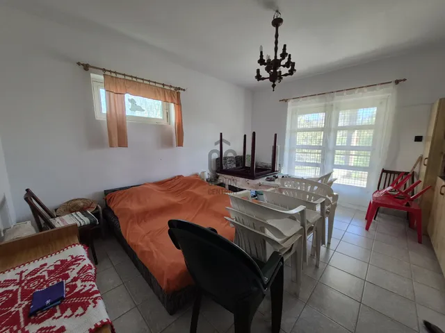 Eladó ház Balatonszepezd 240 nm