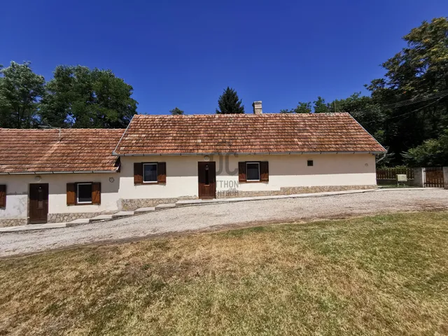 Eladó ház Főnyed 105 nm