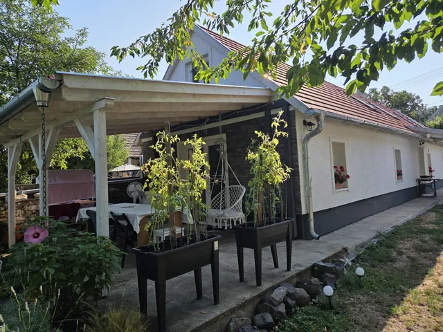 Eladó ház Nemesgulács 107 nm