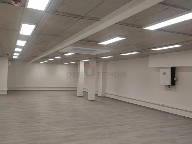 Kiadó kereskedelmi és ipari ingatlan Debrecen, Belváros 150 nm